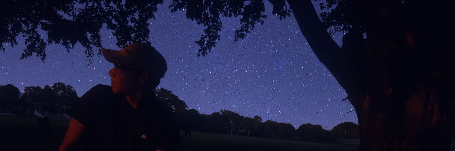 iluistorress's profile banner image
