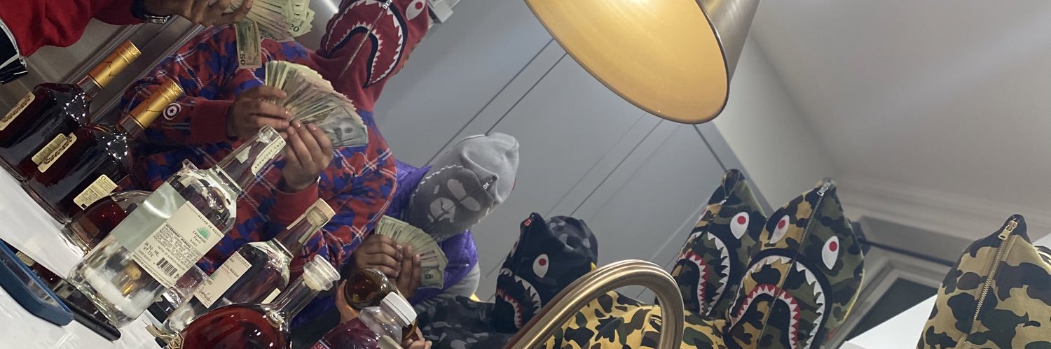 MYFABOLOUSAURA_'s profile banner image