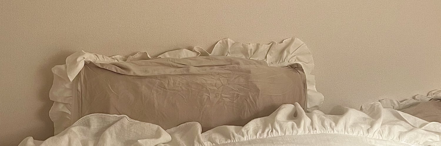 ______by__mi's profile banner image