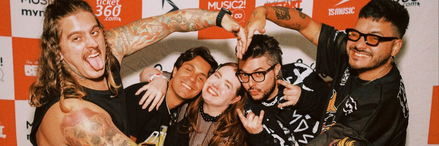 fabiluxo's profile banner image