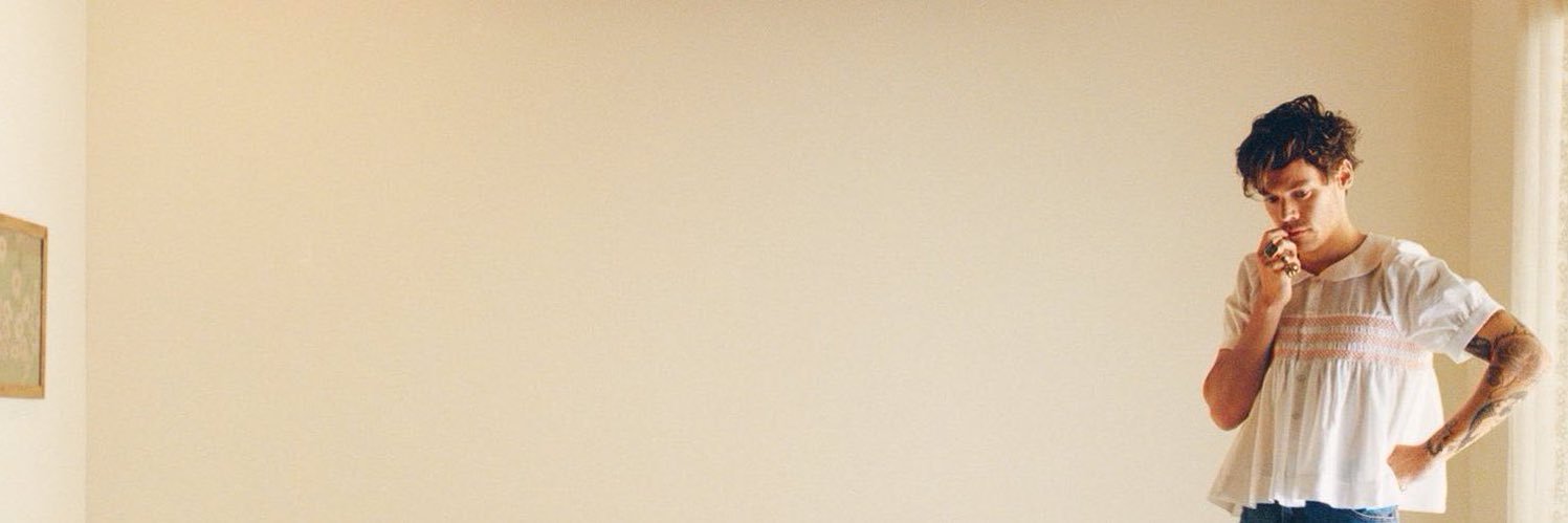hesaphrodite's profile banner image