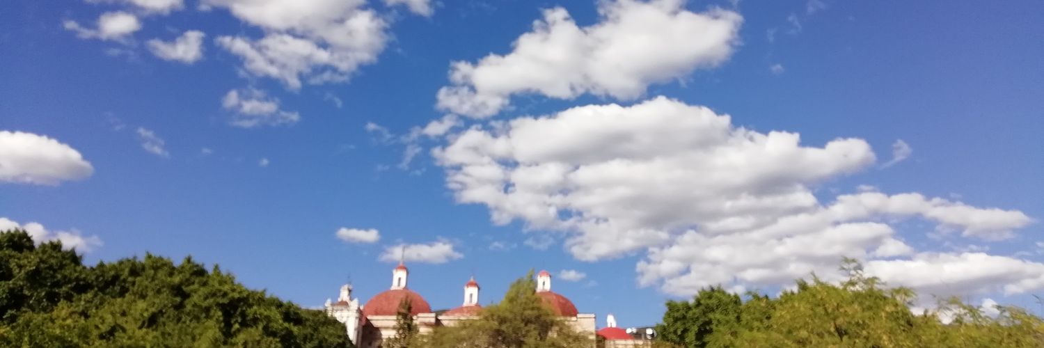 LunaDaan's profile banner image