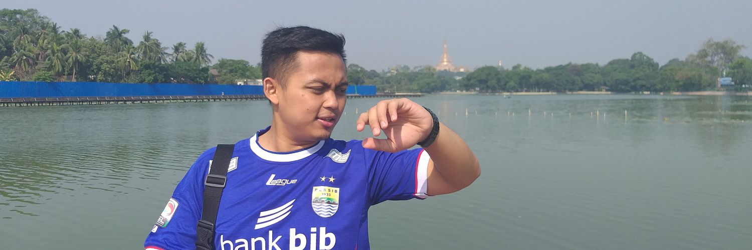 fiky_apriyadi's profile banner image