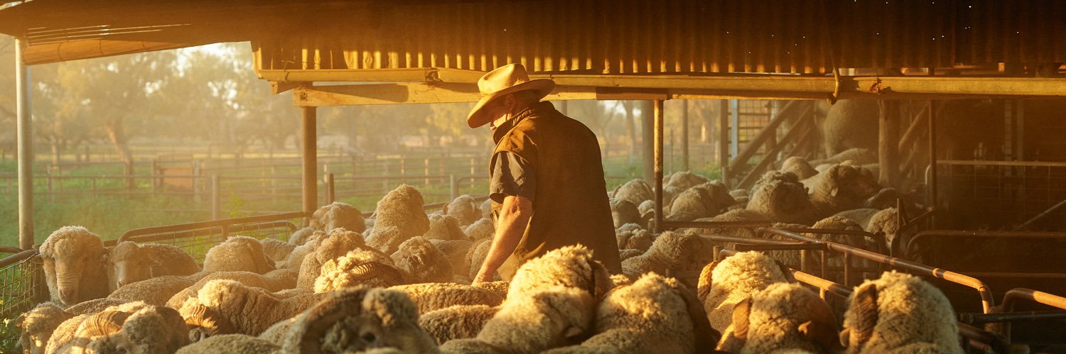 OUTBACK magazine banner