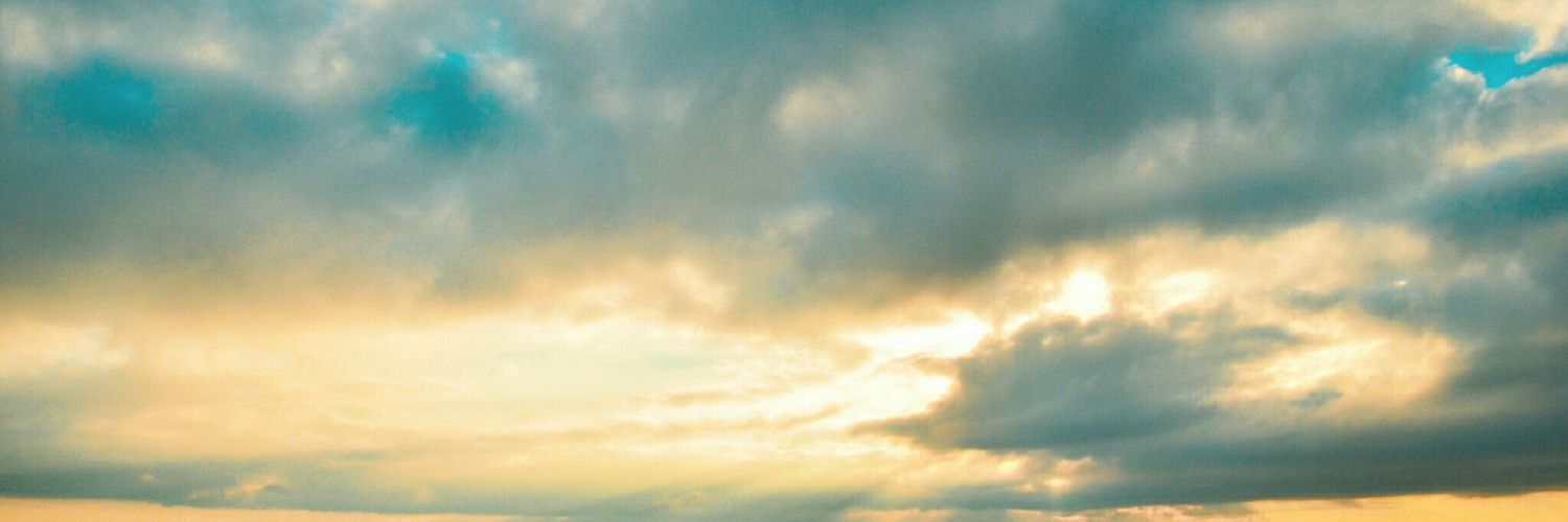 ya_ya1995's profile banner image