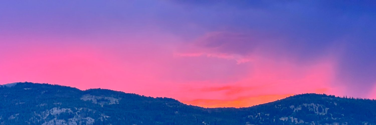 twrothwell's profile banner image