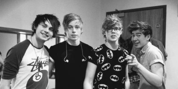 Underneath5SOS_'s profile banner image