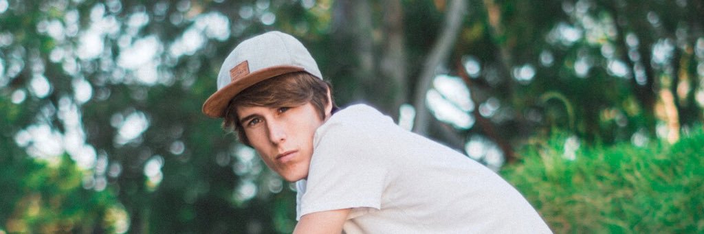 maanucrespo's profile banner image