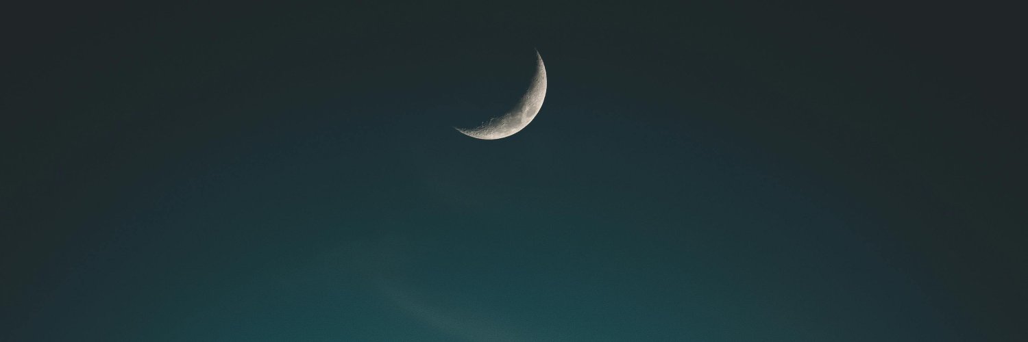 _cr3scentmoon_'s profile banner image