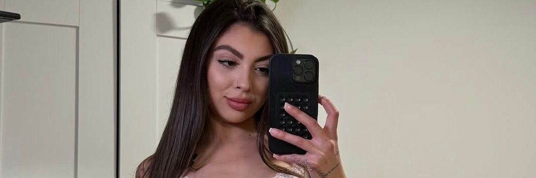 roseannesorayan's profile banner image