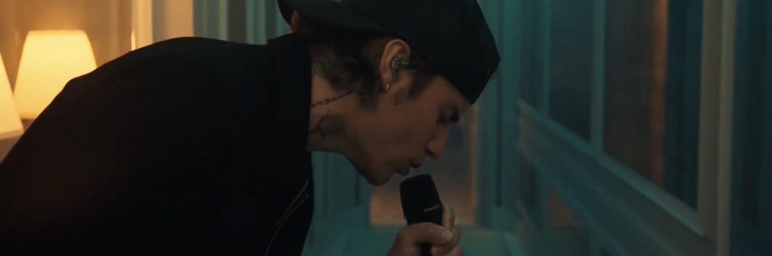 lesliepicil's profile banner image