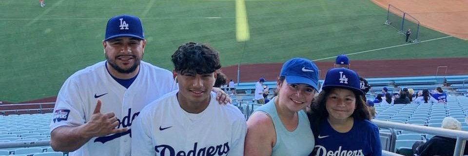 contreras_pat's profile banner image