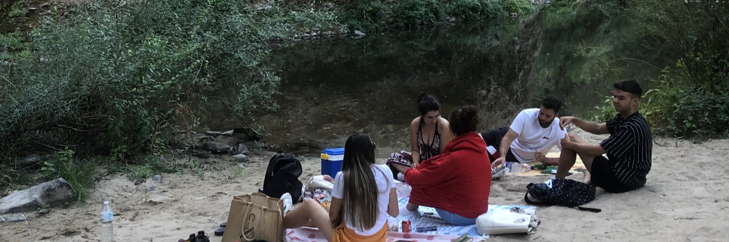 CarmenRoman_'s profile banner image