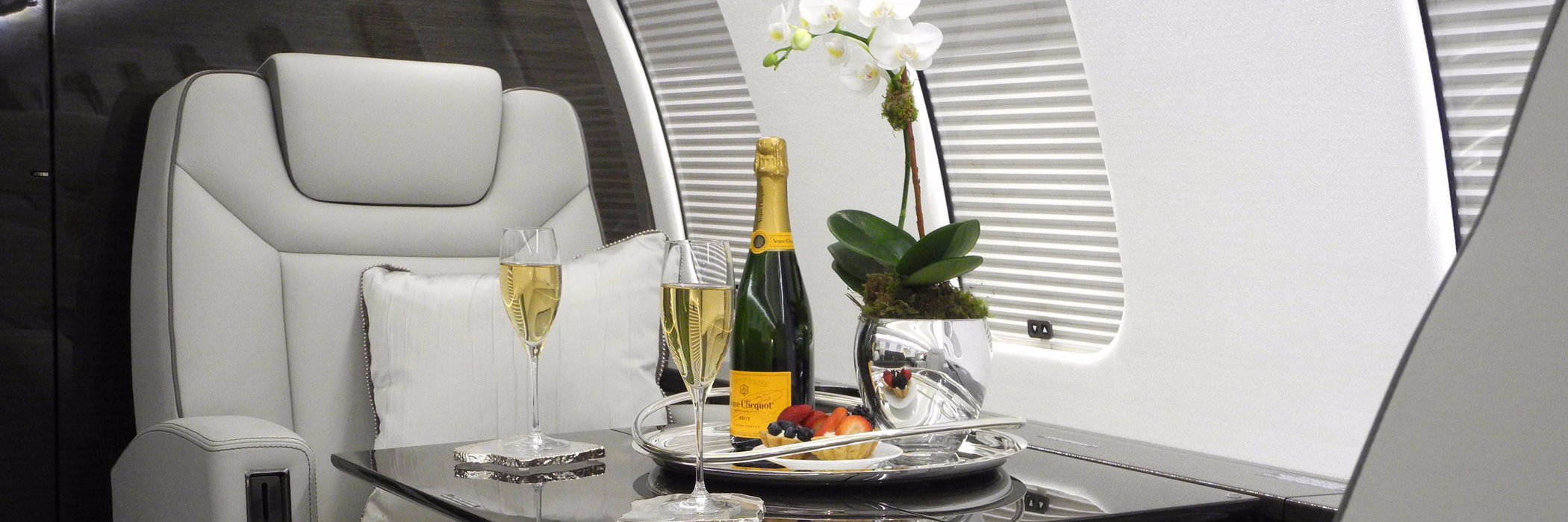 intljet's profile banner image