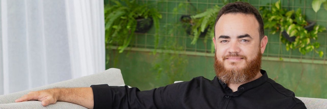 vinibhte's profile banner image