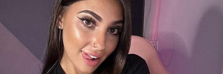 chloemlcs's profile banner image