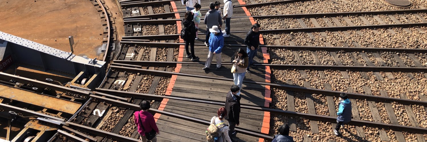 lp2307's profile banner image