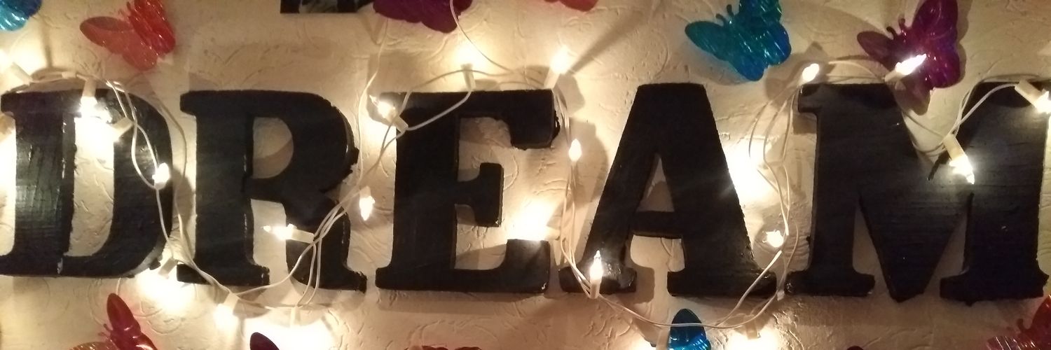 TaniaHdzz's profile banner image