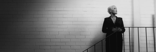 LizStringerAU Profile Banner