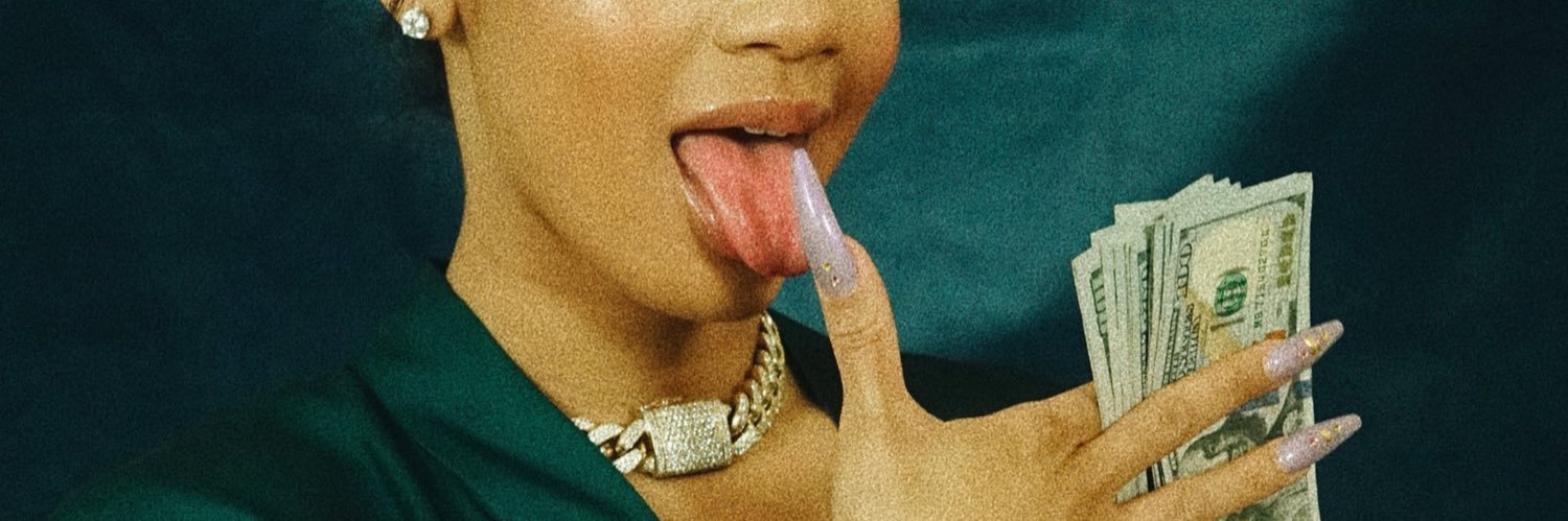 AprilPoohhh's profile banner image