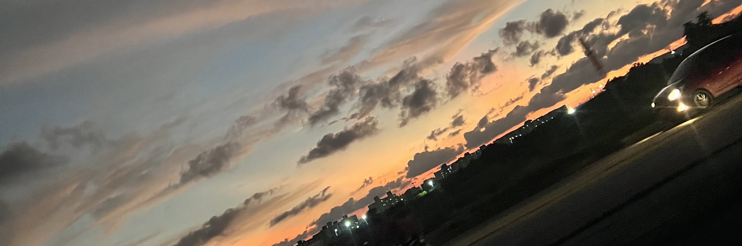 Gabyyyyyyyy19's profile banner image