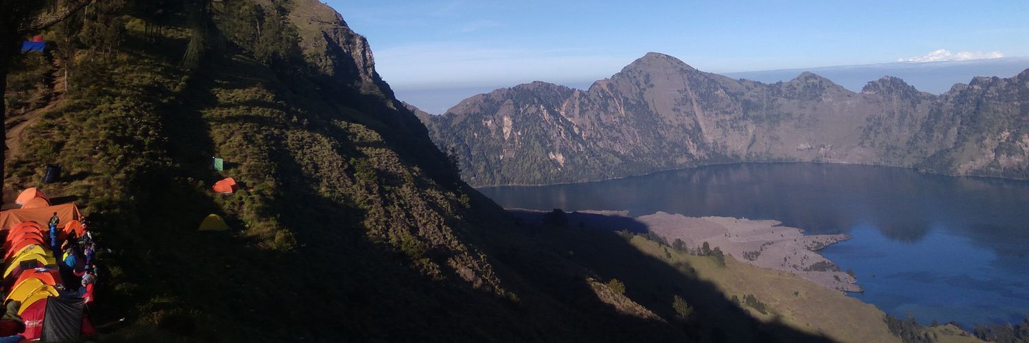 Chalify's profile banner image