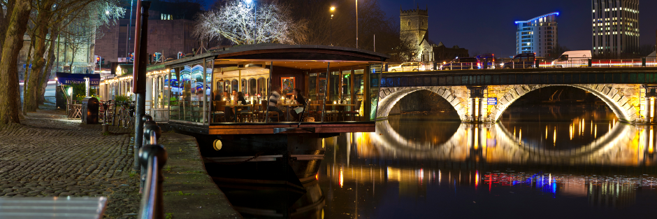 Glassboat Restaurant banner