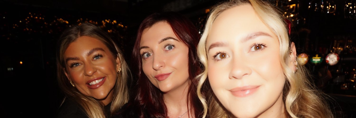 EveLeary_'s profile banner image