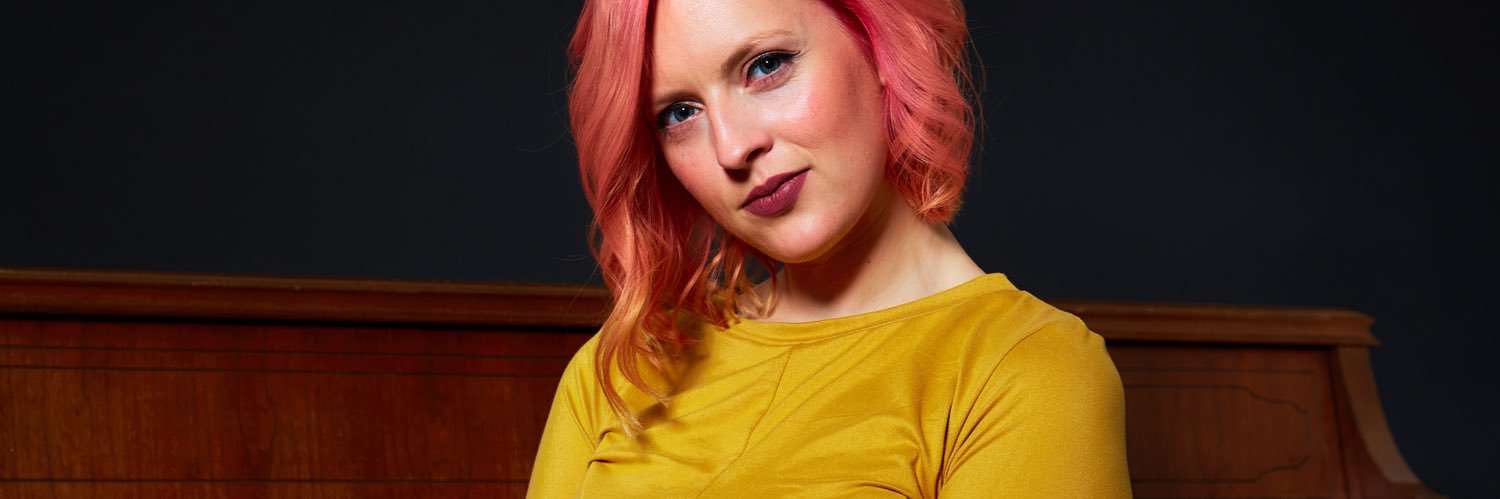 thisismisslina's profile banner image