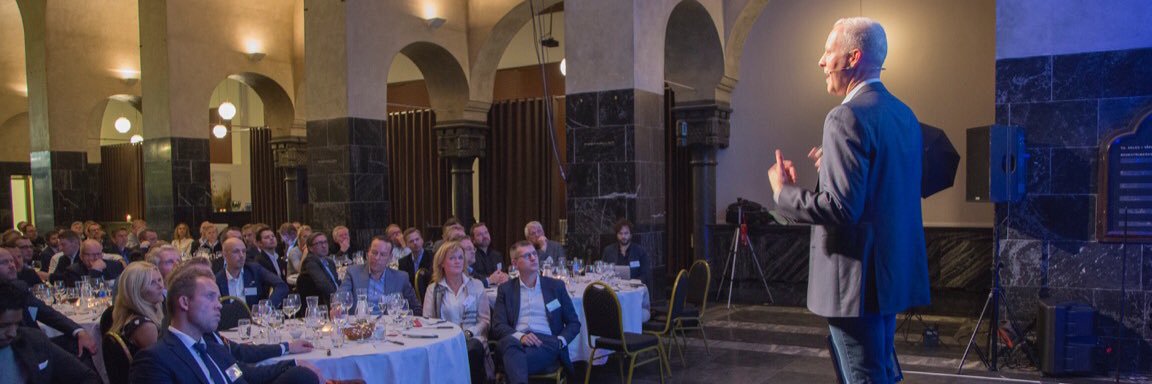 Steve Koenig /\_/\ banner