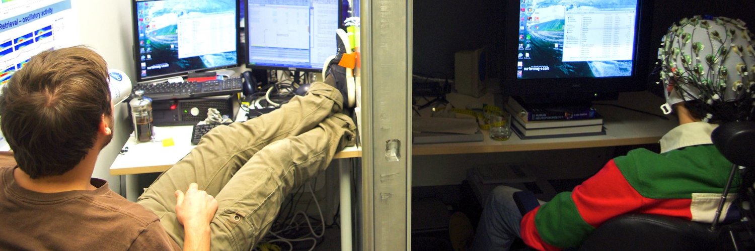 Maciej Kosiło ☕🏄 banner