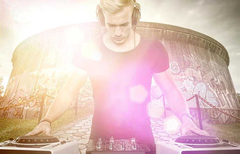 djremixit's profile banner image