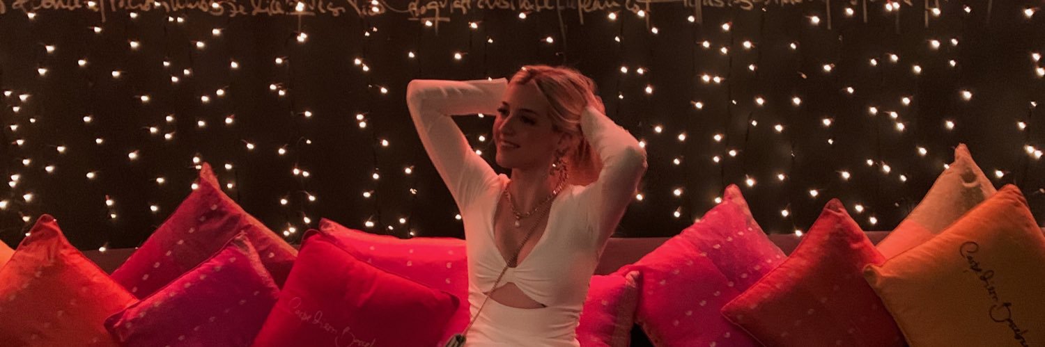 minyesquer's profile banner image