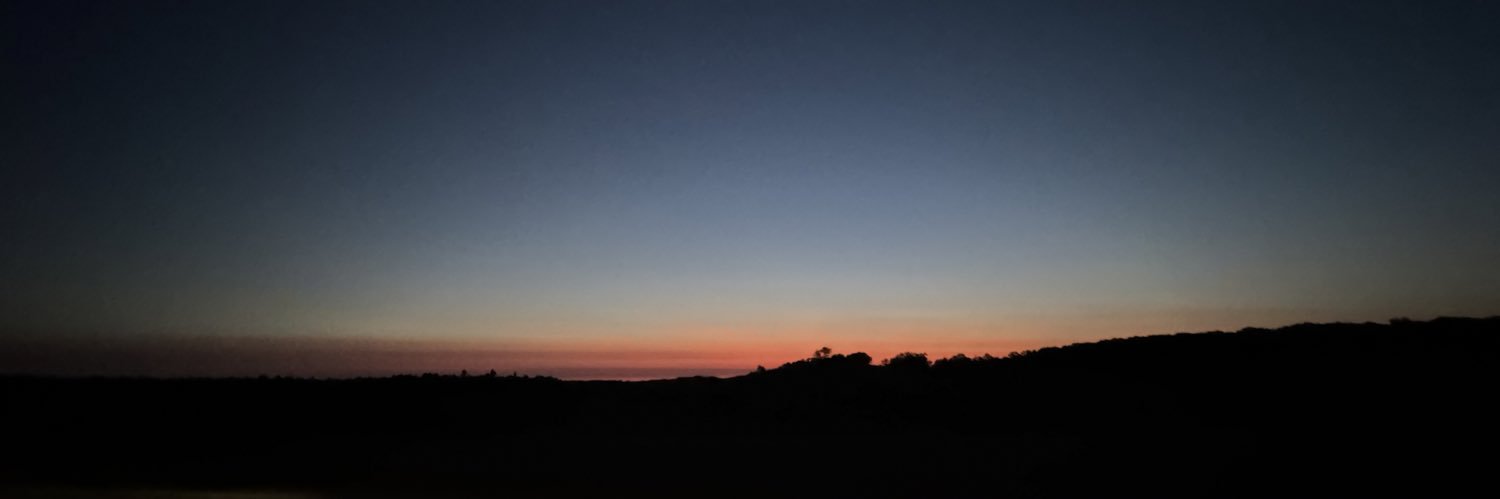 seskeli's profile banner image