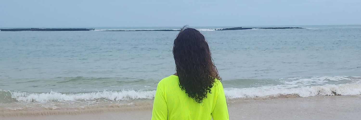 elizspinto's profile banner image