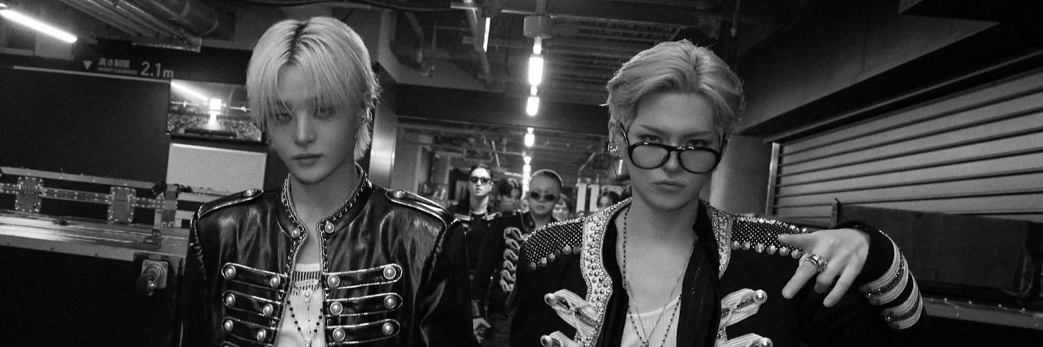 치카🐯🎸 banner