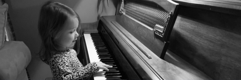 NikkiForet's profile banner image