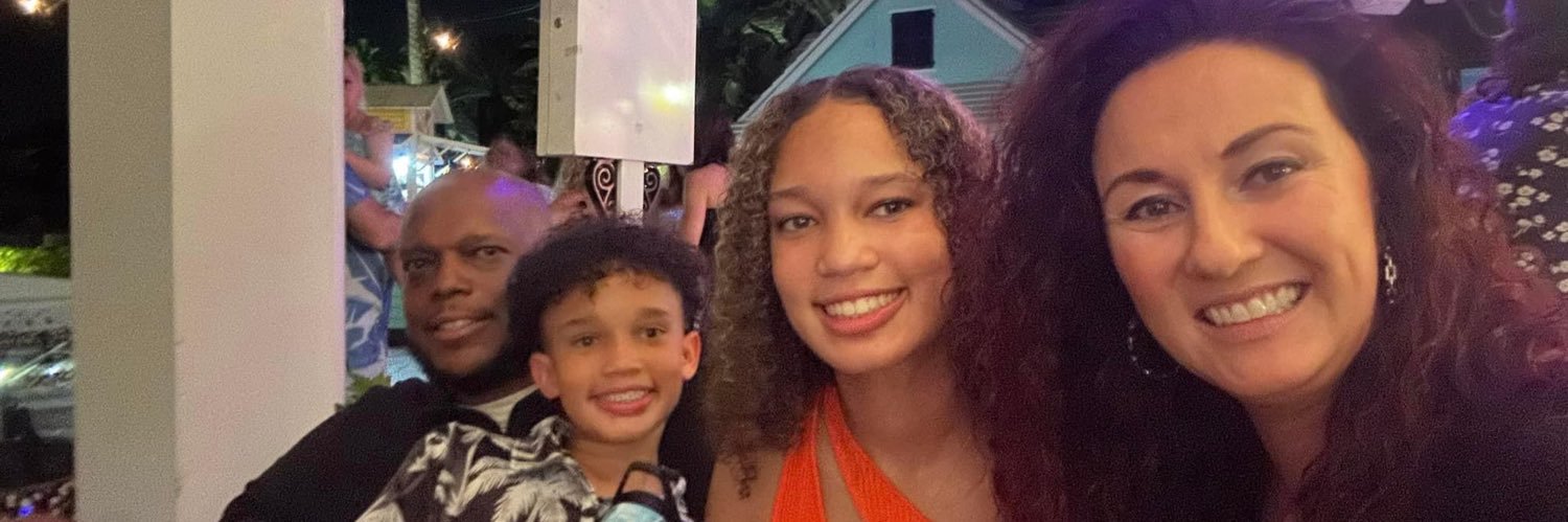 cdianne241's profile banner image