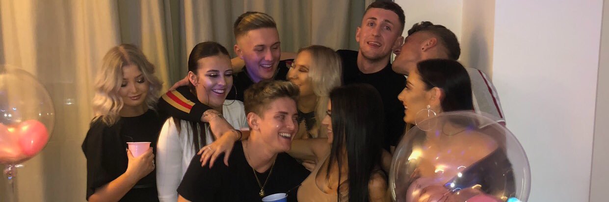 gracebond97's profile banner image