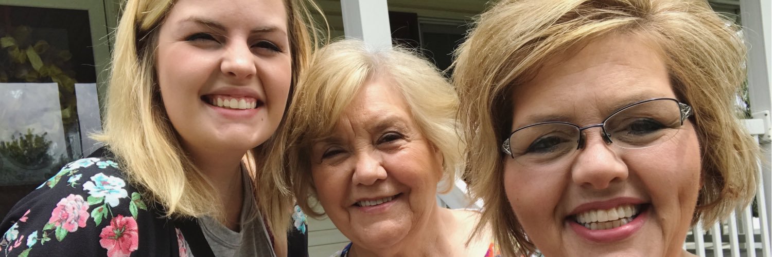 mommakohm's profile banner image