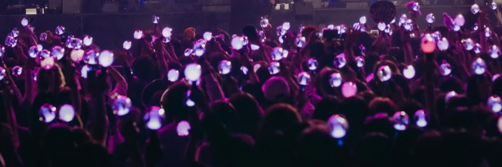 ___mo0nstruck's profile banner image