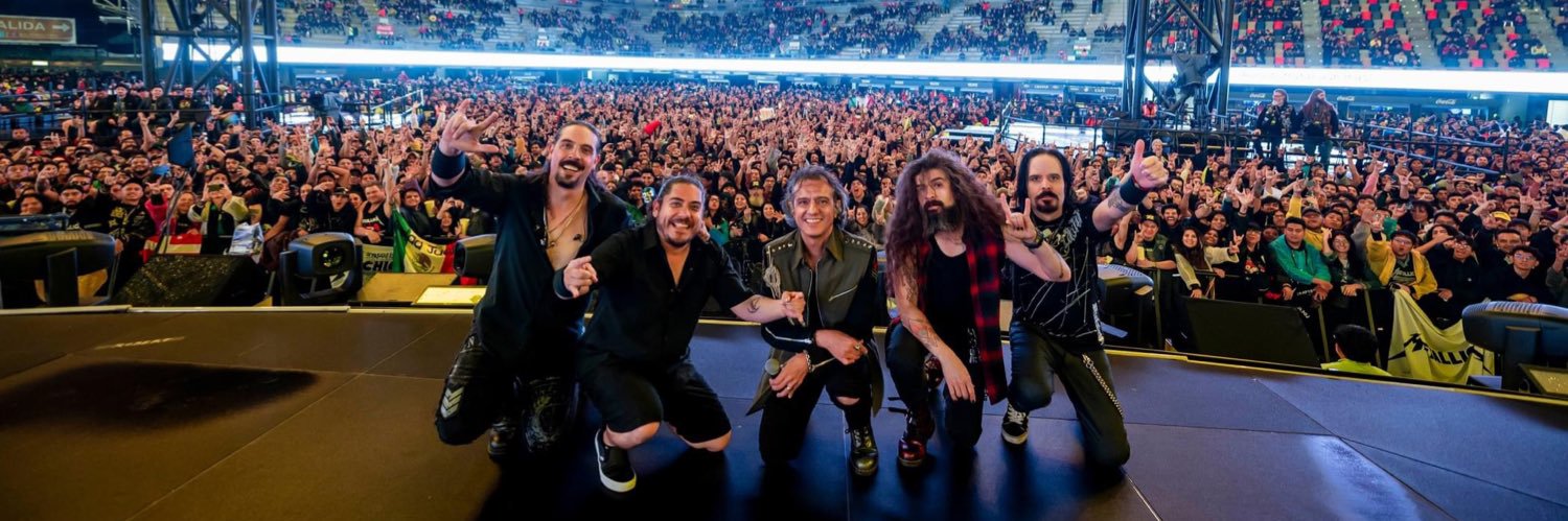 AGORAoficial's profile banner image