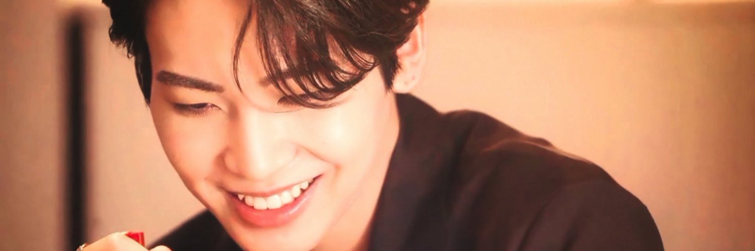 jjrie's profile banner image