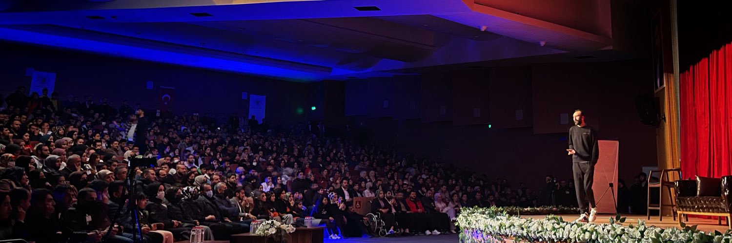 abdullahcaf's profile banner image