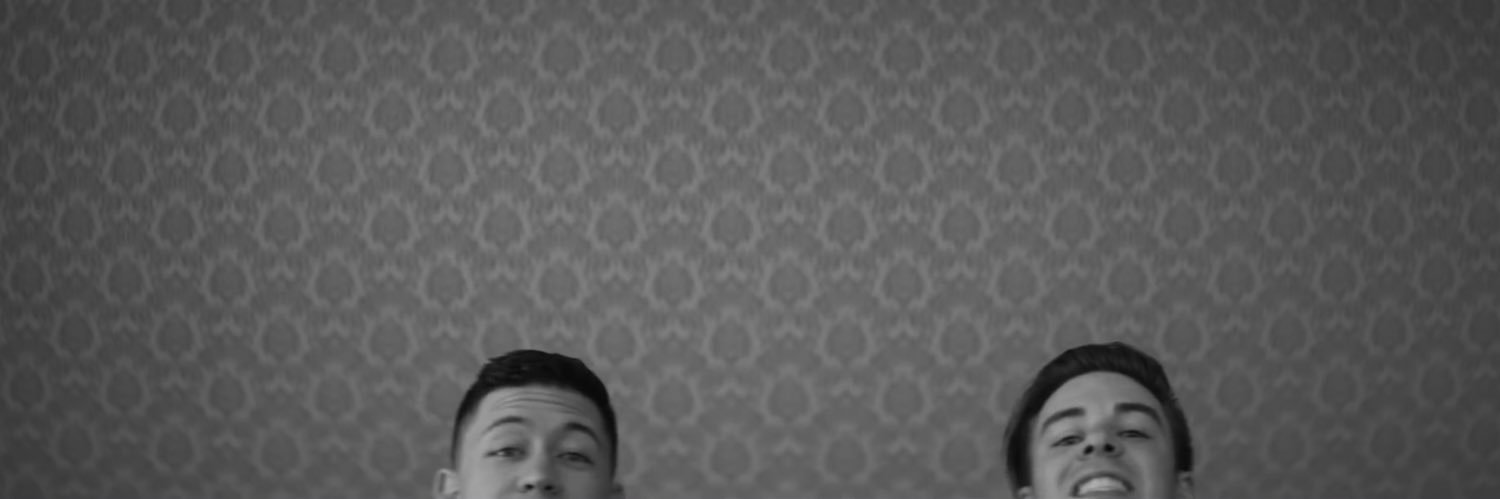 emkayenzee's profile banner image