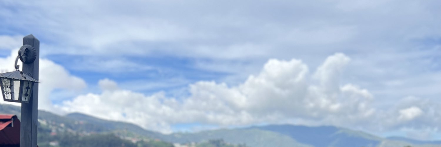 debbievdr's profile banner image