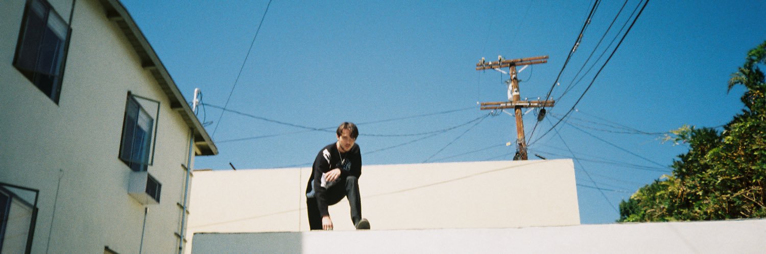 stazythewavy's profile banner image