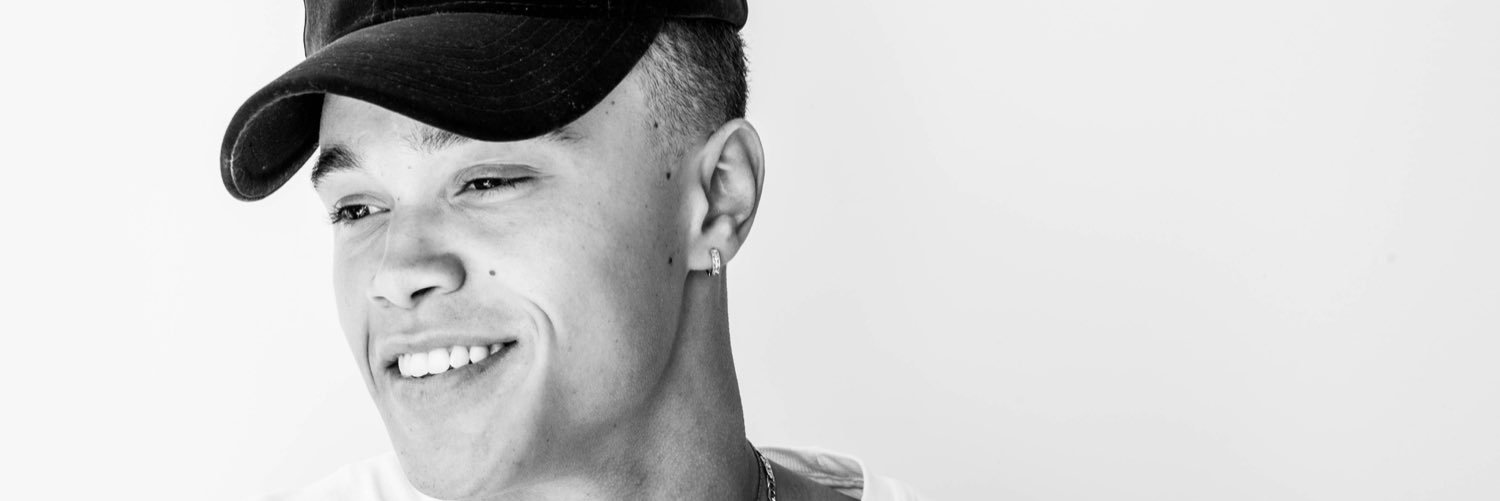 JoniVaughns's profile banner image