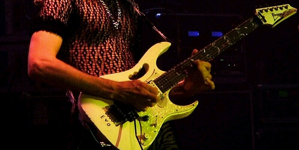 damienr_'s profile banner image