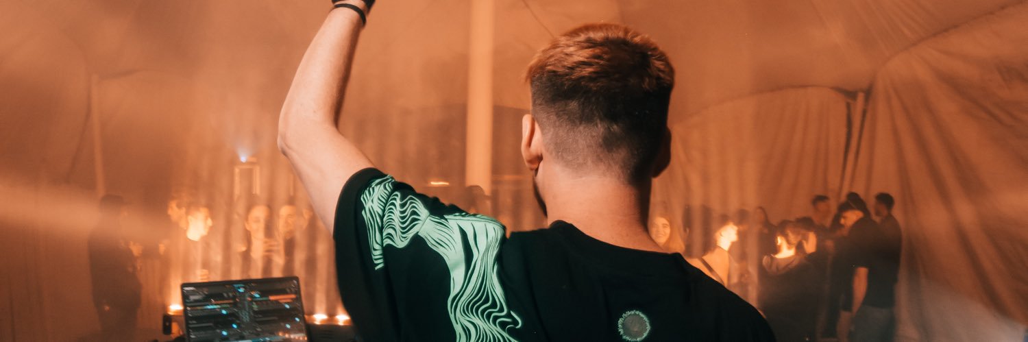 TomBonDJ's profile banner image